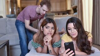 Она Готова К Тому, Чтобы Ее Трахнул В Задницу Любой, Кто Захочет Ее Бесплатно Использовать В Обмен На Деньги За Аренду порно